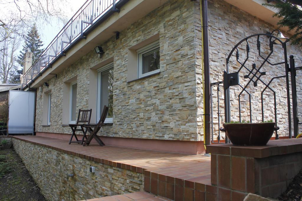 Apartment Dejvice Praha Bagian luar foto