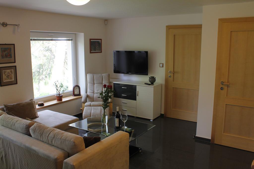 Apartment Dejvice Praha Bagian luar foto